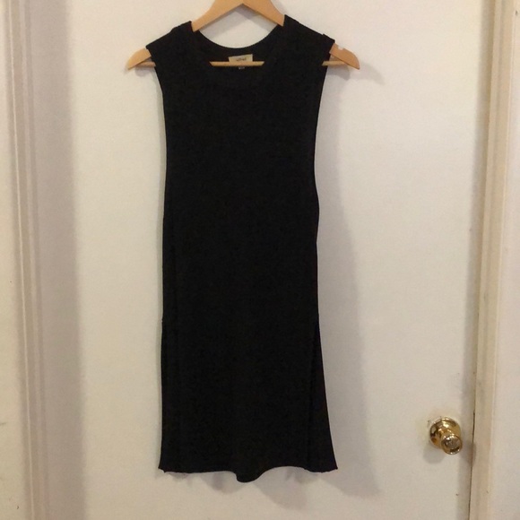 Wilfred - Aritzia Sleek Knit Tunic - Picture 1 of 5